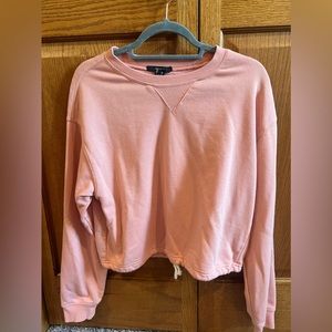 Women’s coral/pink crew neck sweatshirt!